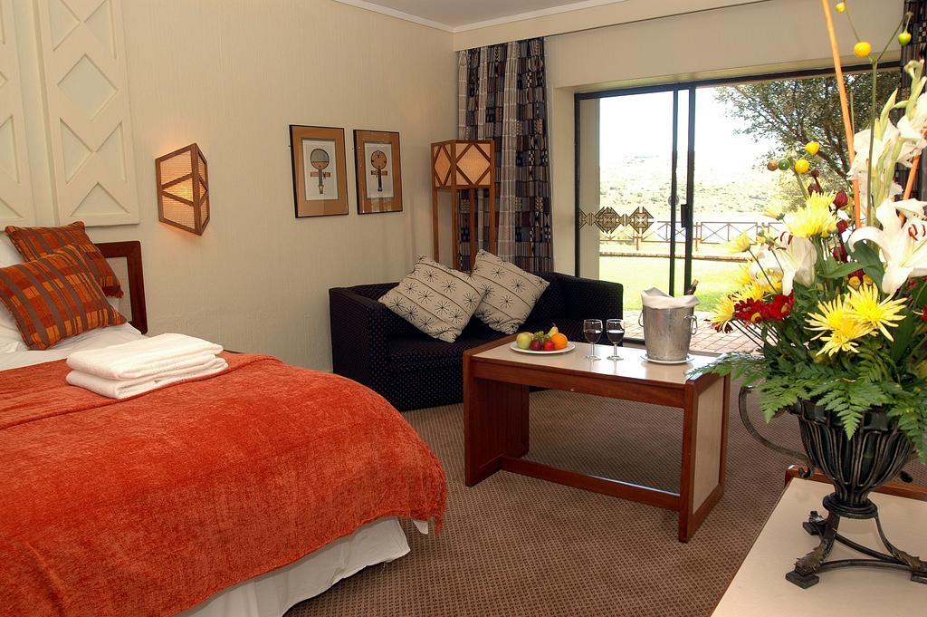 Black Mountain Leisure And Conference Hotel Groothoek Εξωτερικό φωτογραφία
