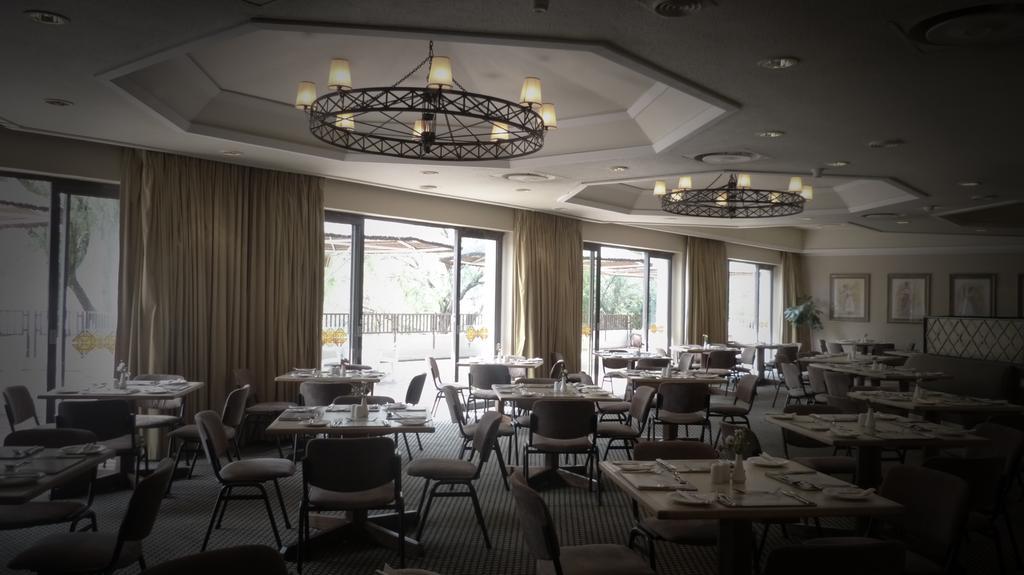 Black Mountain Leisure And Conference Hotel Groothoek Εξωτερικό φωτογραφία