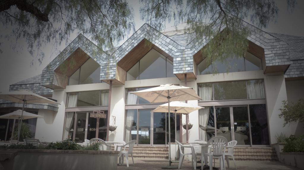 Black Mountain Leisure And Conference Hotel Groothoek Εξωτερικό φωτογραφία