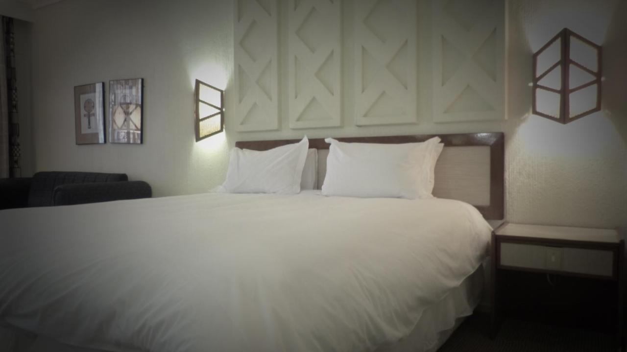 Black Mountain Leisure And Conference Hotel Groothoek Εξωτερικό φωτογραφία